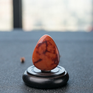 俏色南红水滴吊坠