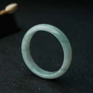 60.2mm糯冰种蓝水翡翠平安镯