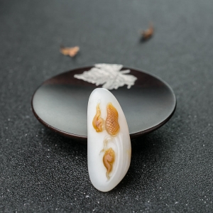 山料俏色和田玉金玉满堂吊坠