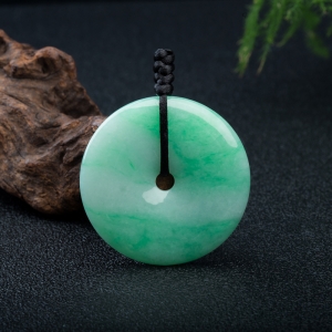 糯种飘翠翡翠平安扣吊坠