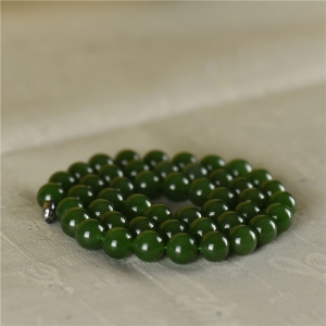 9.6mm山料和田碧玉圆珠项链