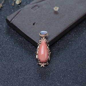 18K深水珊瑚吊坠