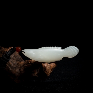 籽料和田羊脂白玉游刃有余吊坠