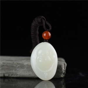 籽料和田白玉弥勒佛吊坠