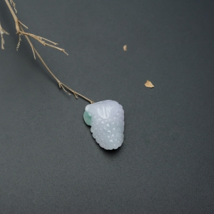 糯种春带彩翡翠多子多福吊坠