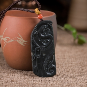 籽料和田青玉龙凤呈祥吊坠