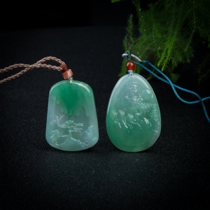 糯种豆绿翡翠山水牌吊坠（套装）