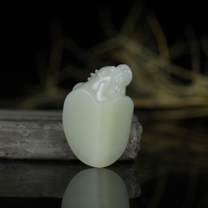 籽料和田白玉荣归吊坠