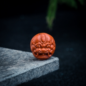 柿子红南红瑞兽戒面吊坠两用款