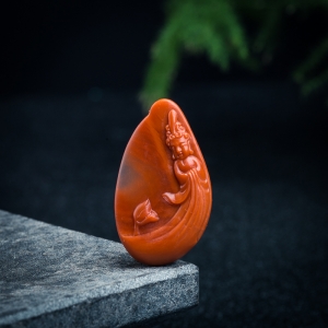 柿子红南红仕女吊坠