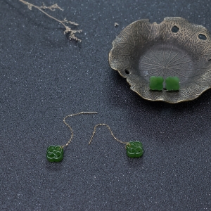 18K山料和田碧玉耳坠套装（两件）