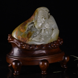 籽料俏色和田白玉松山访友摆件