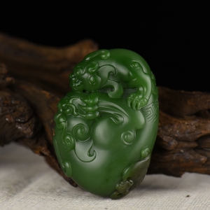 山料和田碧玉貔貅摆件