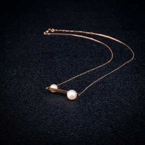 18k海水粉白珍珠吊坠