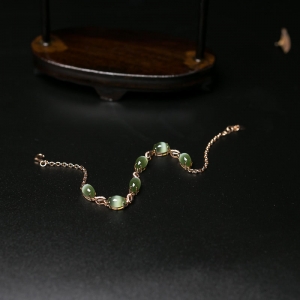 18K山料猫眼和田碧玉手链