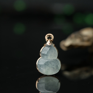 18K糯冰种飘花翡翠福禄吊坠