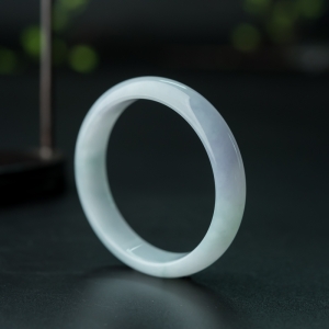 60.1mm糯种春带彩翡翠平安镯