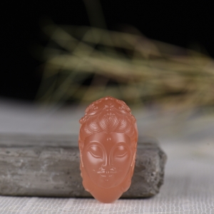 冰红南红仕女吊坠