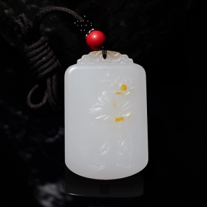 山料和田羊脂白玉年年有余吊坠