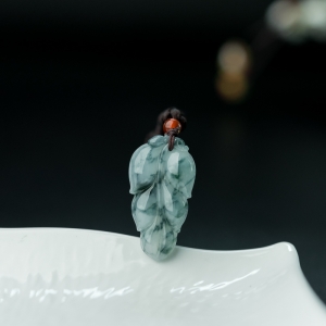 糯种飘花翡翠金枝玉叶吊坠