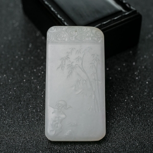 山料和田白玉山水意境吊坠