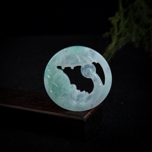 糯冰种飘翠翡翠问道吊坠