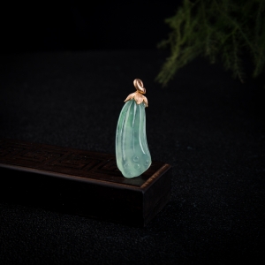 18k冰种晴水翡翠多子多福吊坠