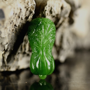 山料和田白玉摆财吊坠