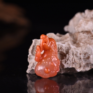 冻料柿子红南红一路连科吊坠