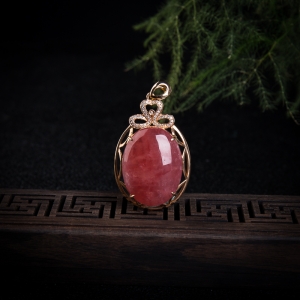 18K红纹石随形吊坠