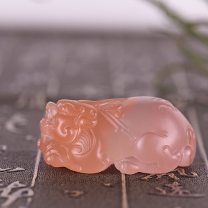 冰红南红貔貅吊坠