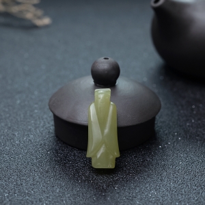 山料和田黄玉夫子吊坠