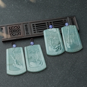 糯冰种浅绿翡翠四君子吊坠（四件套）