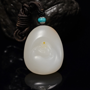 山料和田羊脂白玉佛吊坠