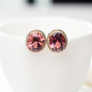 18K粉色碧玺耳钉