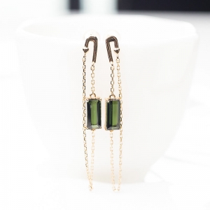 18K绿色碧玺耳坠