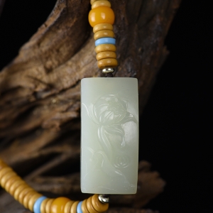 籽料和田白玉一品幽莲手串