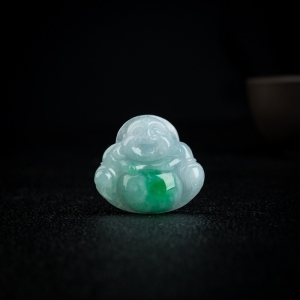 糯种飘翠翡翠弥勒佛吊坠
