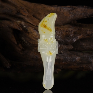 山料和田白玉降龙吊坠