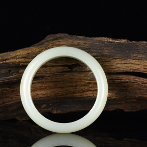 58.5mm山料和田青白玉扁镯