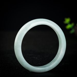 58mm糯种飘花翡翠手镯