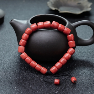 MOMO珊瑚桶珠手串