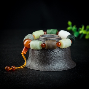 山料多宝和田玉桶珠手串