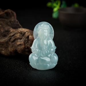 糯冰种灰绿翡翠观音吊坠
