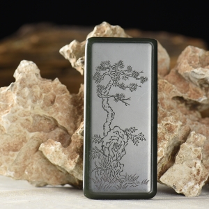 山料和田青玉古松吊坠