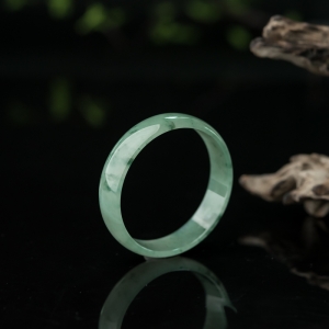 51.6mm糯冰种飘花翡翠平安镯