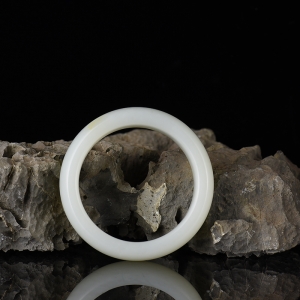 56.5mm山料和田羊脂白玉扁镯