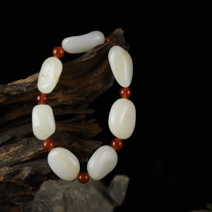 籽料和田白玉原石手串