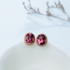 18K粉色碧玺耳钉