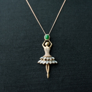 18K糯种翠绿翡翠舞者吊坠